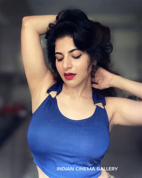 ishwarya menon boobs|iswarya menon (@iswaryaa.menon) • Instagram photos and videos.